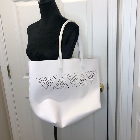 White large tote bag with triangle cut out design - Picture 1 of 10